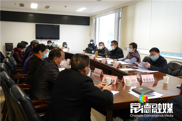 市领导调度市场监管和生活必需品供应保障工作