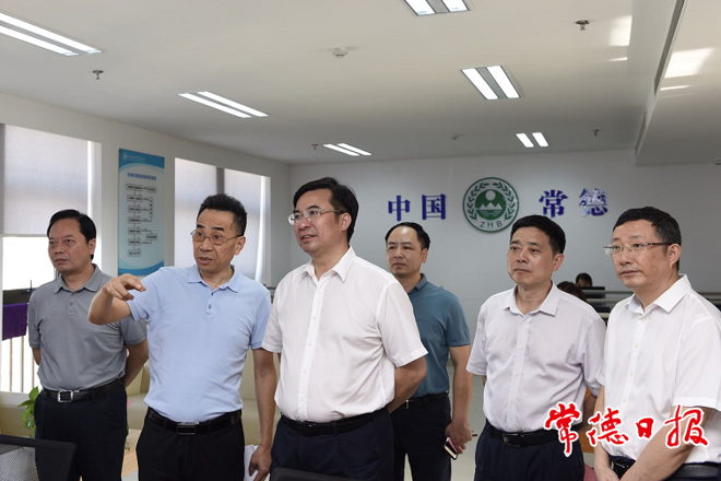 邹文辉调研生态环保工作时指出：立足生态文明建设 确保实现生态环境保护目标