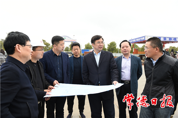 邹文辉调研武陵酒、德山酒业及常德酿酒产业链发展时要求：抢抓机遇 协同发展 做大做强做优常德白酒品牌