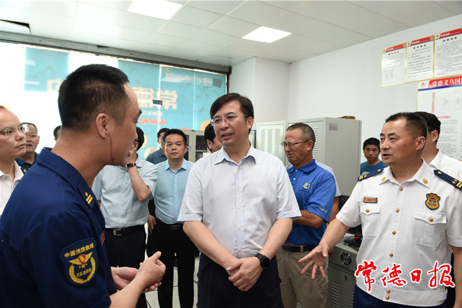 邹文辉检查督导安全生产工作强调：完善安全生产工作机制 严格落实安全生产工作责任