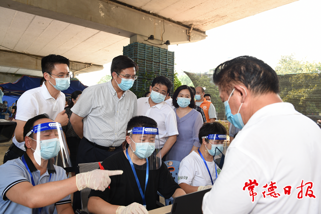 邹文辉督导检查疫情防控工作 紧盯重点部位 守住防控底线