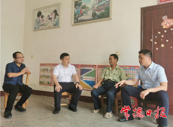 市领导赴鼎城区韩公渡镇走访慰问