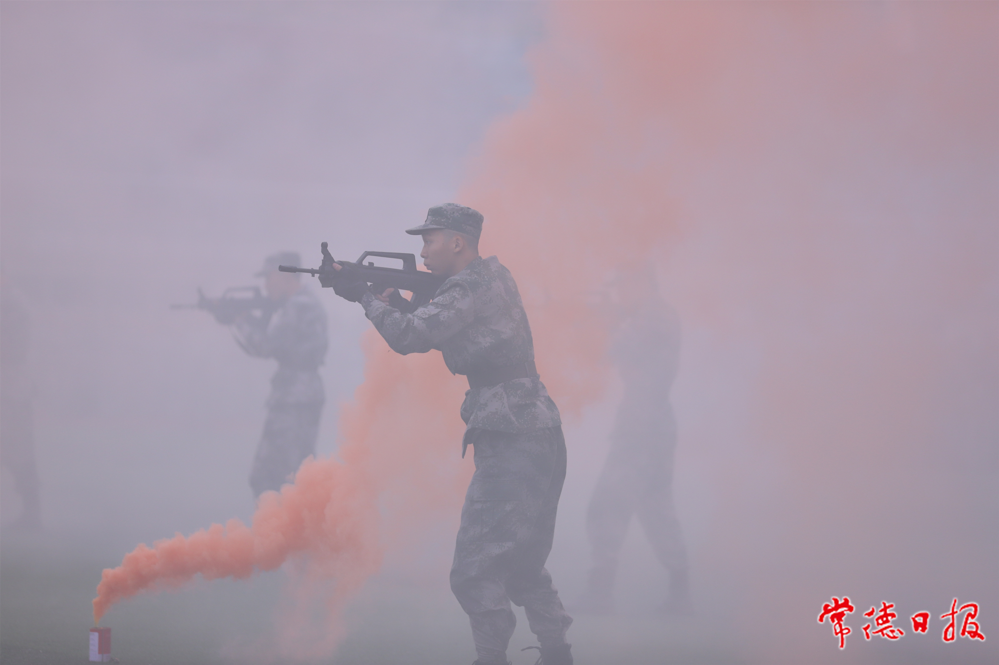 卢健-强国有我-5-4_副本.jpg