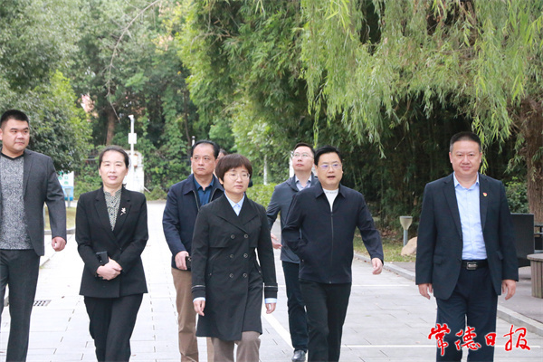 市领导在柳叶湖旅游度假区调研时强调 全力以赴推动高质量发展