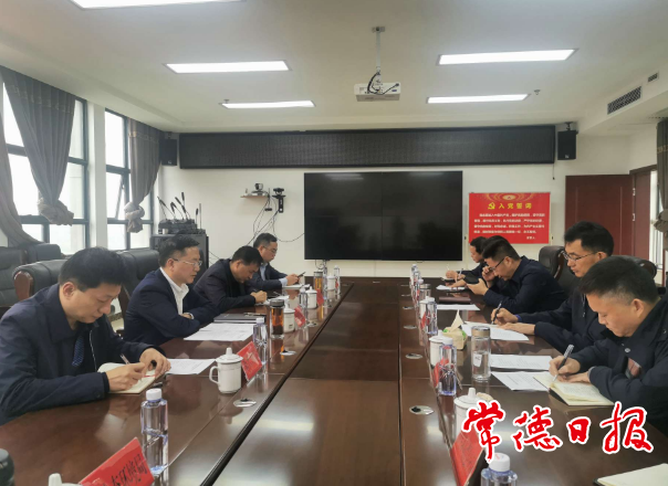 市领导赴松滋河澧县段巡河