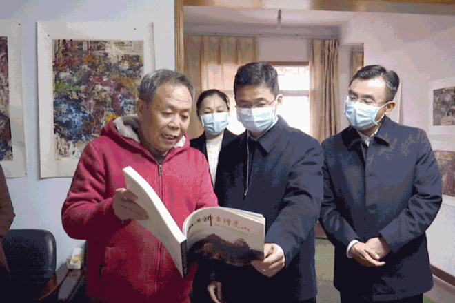 曹志强走访慰问我市部分离退休老干部：发挥余热 出谋划策 共同推动常德发展再上新台阶