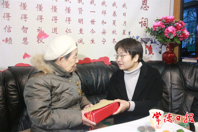 市领导开展节前走访慰问活动