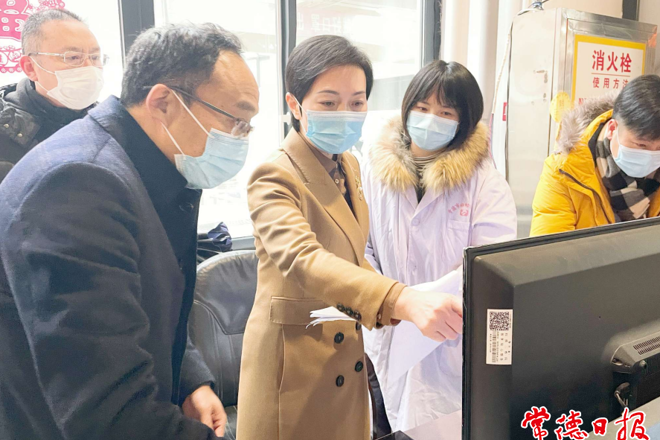 市领导督导恶劣天气春运保畅与疫情防控工作