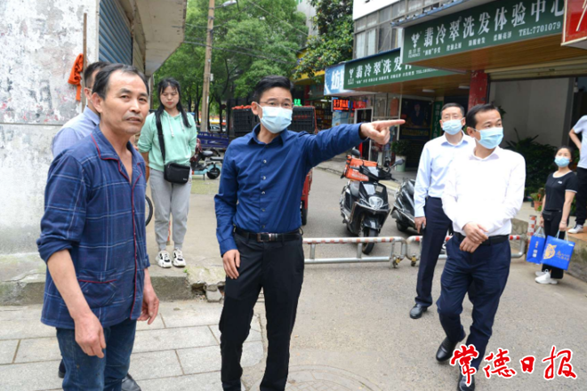 曹志强暗访督查全国文明城市创建工作