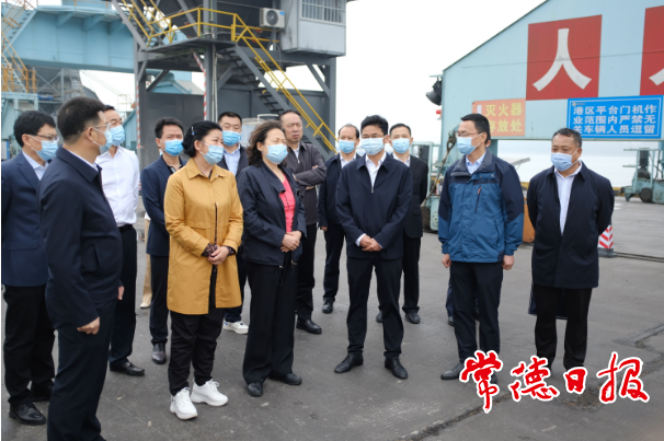 刘莲玉率队在常开展环境保护“一法一条例”执法检查时强调 切实担负起守住蓝天碧水净土的政治责任和法律责任