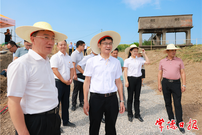 曹志强在鼎城区、临澧县调研抗旱救灾工作时强调 坚持以人民为中心 全力打赢抗旱救灾这场硬仗