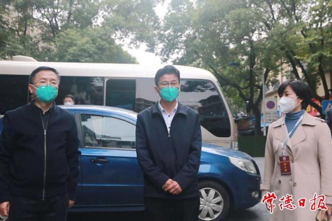 曹志强在鼎城区督导疫情防控工作时强调 集中力量提升水平 坚决打赢疫情防控这场硬仗