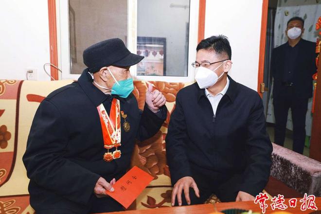 曹志强开展春节前走访慰问活动 把党和政府的温暖关怀送到群众心坎里