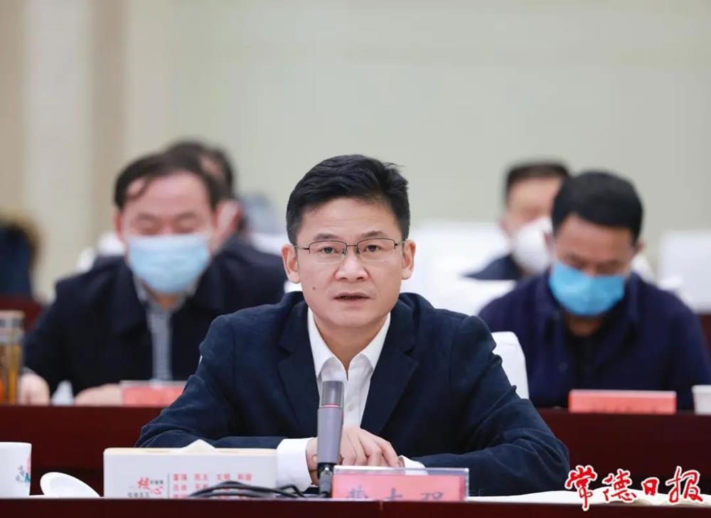 cb233650dabd4b5184859a2d71c40f40.jpg cb233650dabd4b5184859a2d71c40f40.jpg