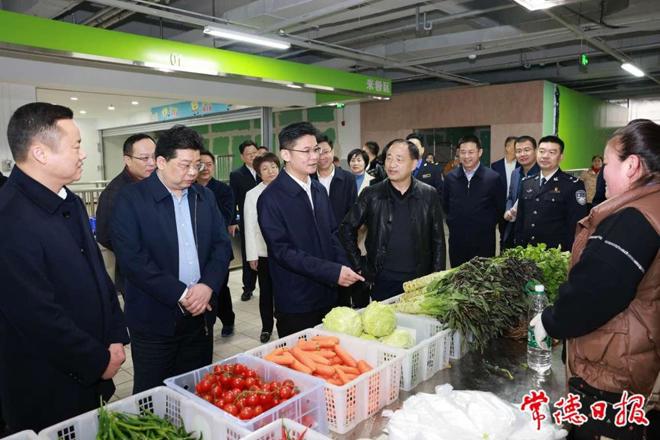 曹志强在最火的网络彩票平台推荐创建全国文明城市工作推进会上强调：以决战决胜姿态 确保创建成功夺牌