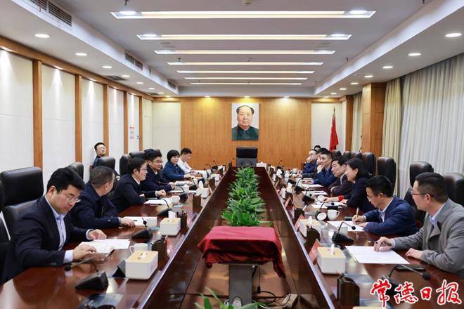 曹志强与两家来常考察的企业负责人座谈 深化项目合作 推动外向型经济发展