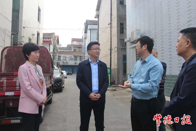 市领导督导全国文明城市创建工作