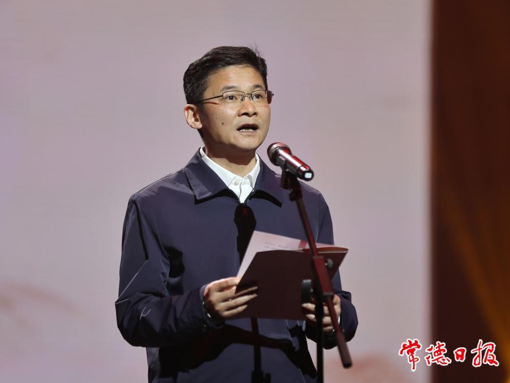 0df917a399464a54ae9ad2bedae5f3cd.jpg 0df917a399464a54ae9ad2bedae5f3cd.jpg