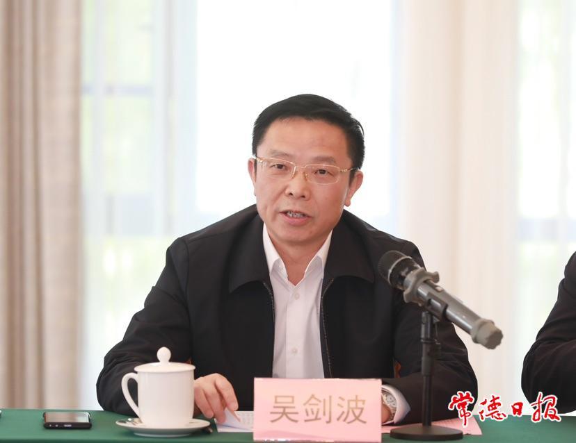 0804b4335642487da6835260e84bc150.jpg 0804b4335642487da6835260e84bc150.jpg