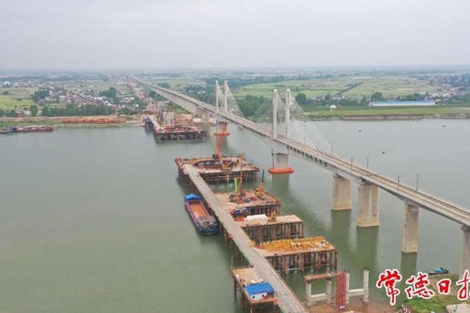 益常高速扩容工程沅水特大桥桩基全部完成