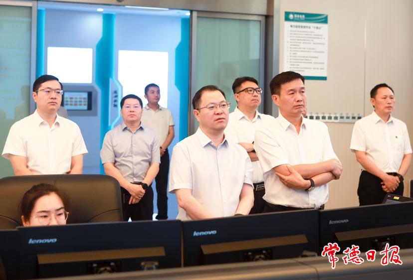 179056b5c19f4647be502b3c563ef6bb.jpg 179056b5c19f4647be502b3c563ef6bb.jpg