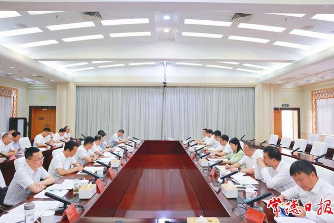 曹志强周振宇与深圳港集团党委书记、董事长胡朝阳一行座谈