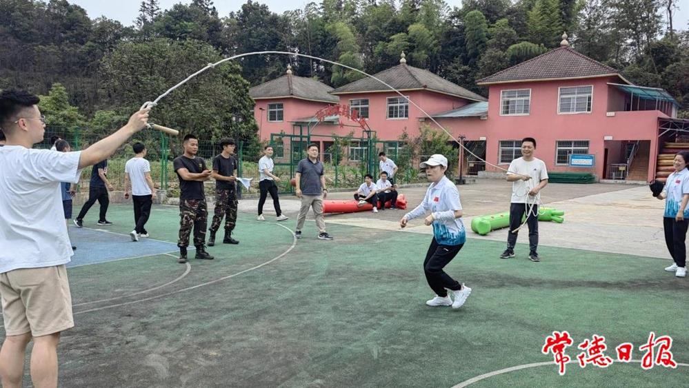 fd0219f4bd814d759e856021082bc2a5.jpg fd0219f4bd814d759e856021082bc2a5.jpg