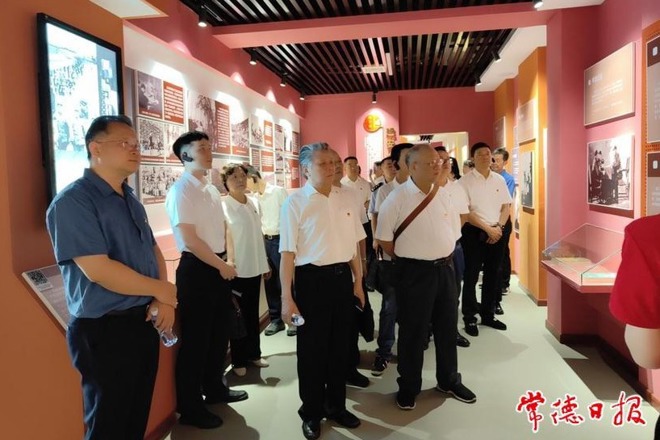 市直机关工委和市委老干部局举行“庆七一、话传承、谱新篇”活动