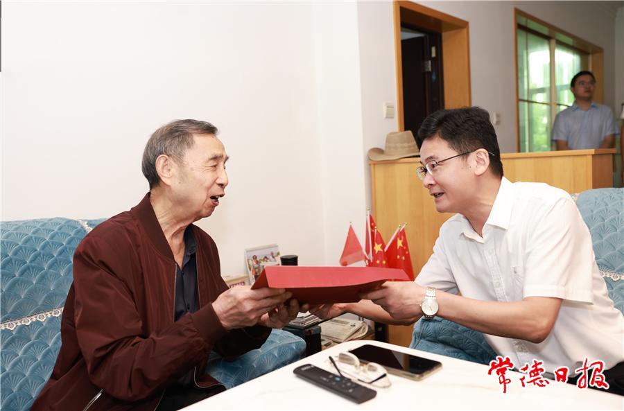 1daad974d0b34b85b5eb80c341777516.jpg 1daad974d0b34b85b5eb80c341777516.jpg