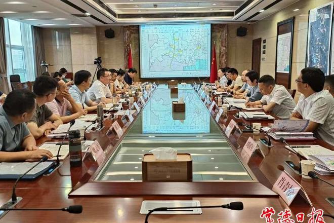 荆州市人民政府领导来常对接高速公路项目