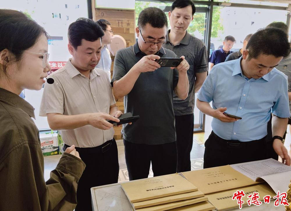 3a5058b1a2ff44afb93844613c80d770.jpg 3a5058b1a2ff44afb93844613c80d770.jpg