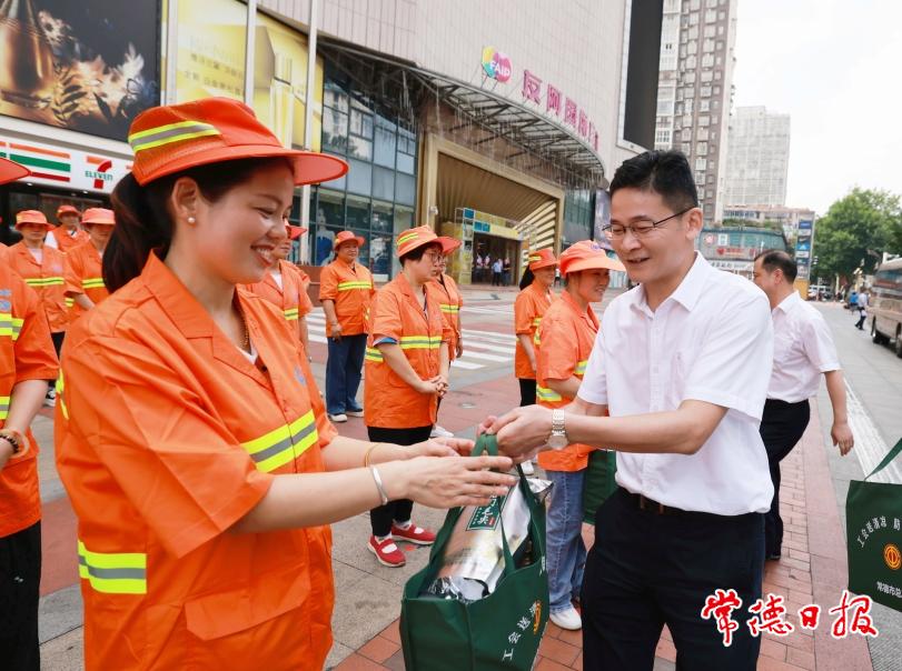 1dbf653be765431e8a7fc0074abb0e0a.jpg 1dbf653be765431e8a7fc0074abb0e0a.jpg