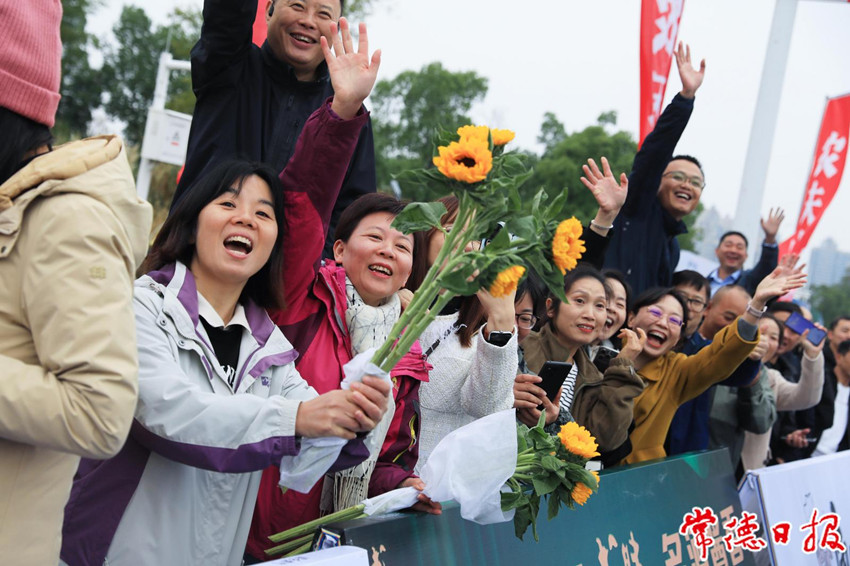 2129dd221af245d98f95f274e99539ea.jpg 2129dd221af245d98f95f274e99539ea.jpg