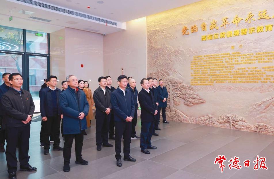 5d93989c5aa441e48a831e7f69253935.jpeg 5d93989c5aa441e48a831e7f69253935.jpeg