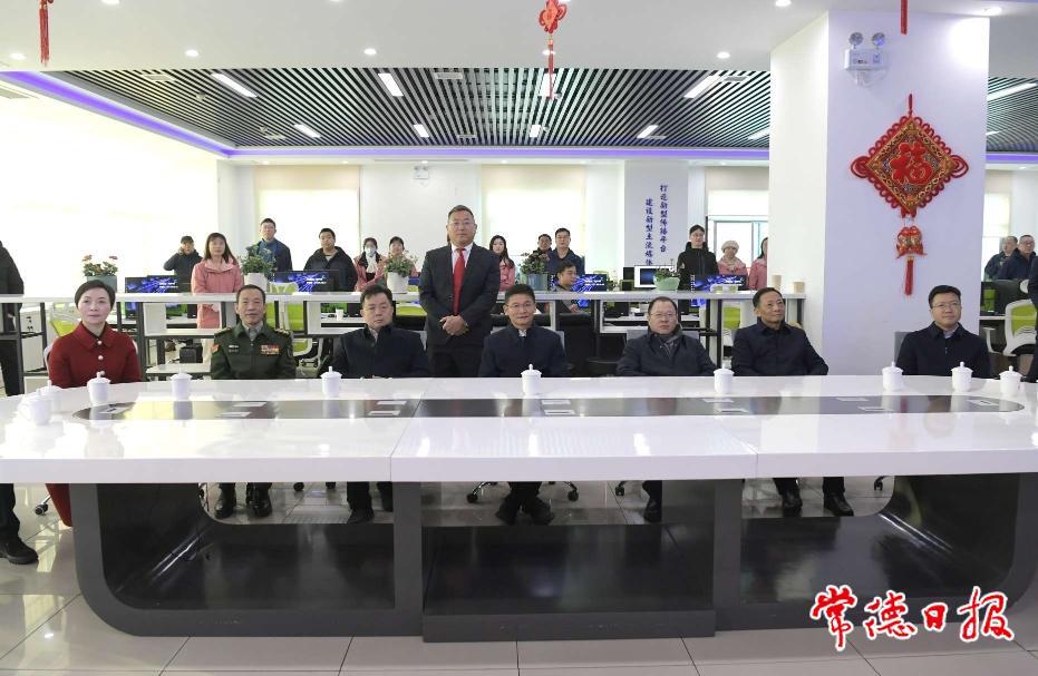 f195ade223934eda97e09f4f3ff0a6e5.jpeg f195ade223934eda97e09f4f3ff0a6e5.jpeg