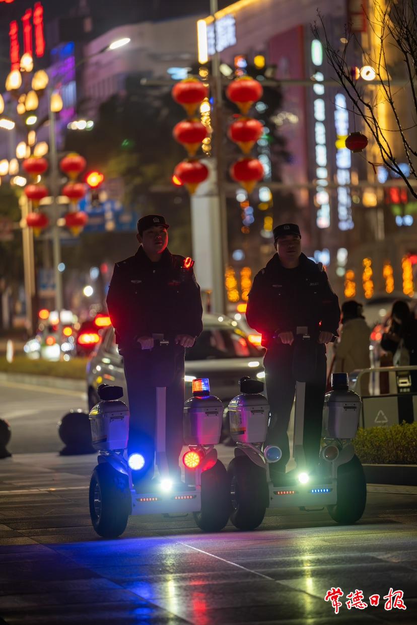 13fa8f6e41724e9480c5e6bf018b1327.jpg 13fa8f6e41724e9480c5e6bf018b1327.jpg