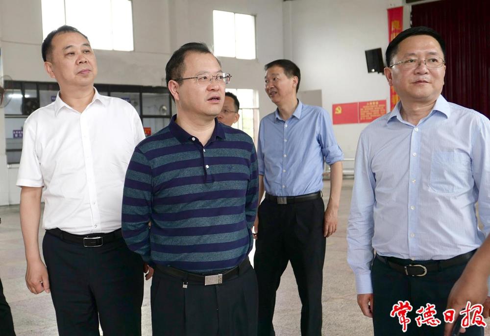 f53ff1999e3c4181b1cae732d736a19f.jpg f53ff1999e3c4181b1cae732d736a19f.jpg