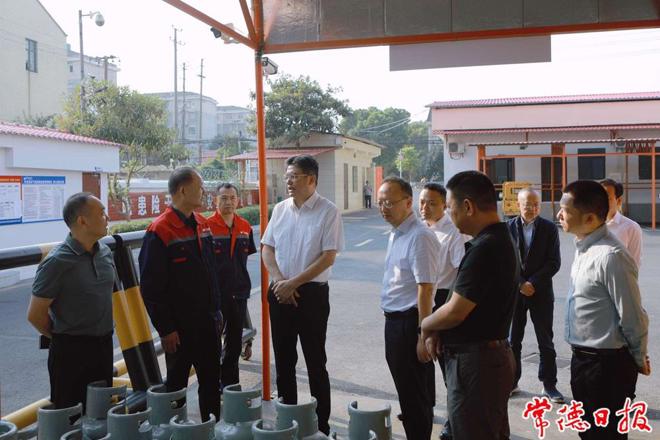 罗毅君开展群众身边不正之风和腐败问题集中整治工作调研