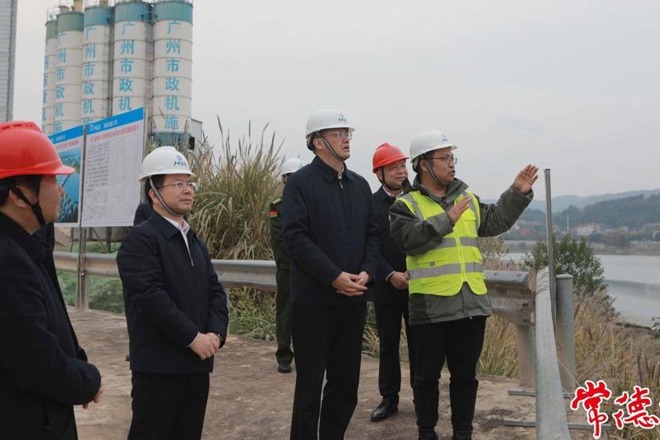 罗毅君调研石门县经济社会发展情况