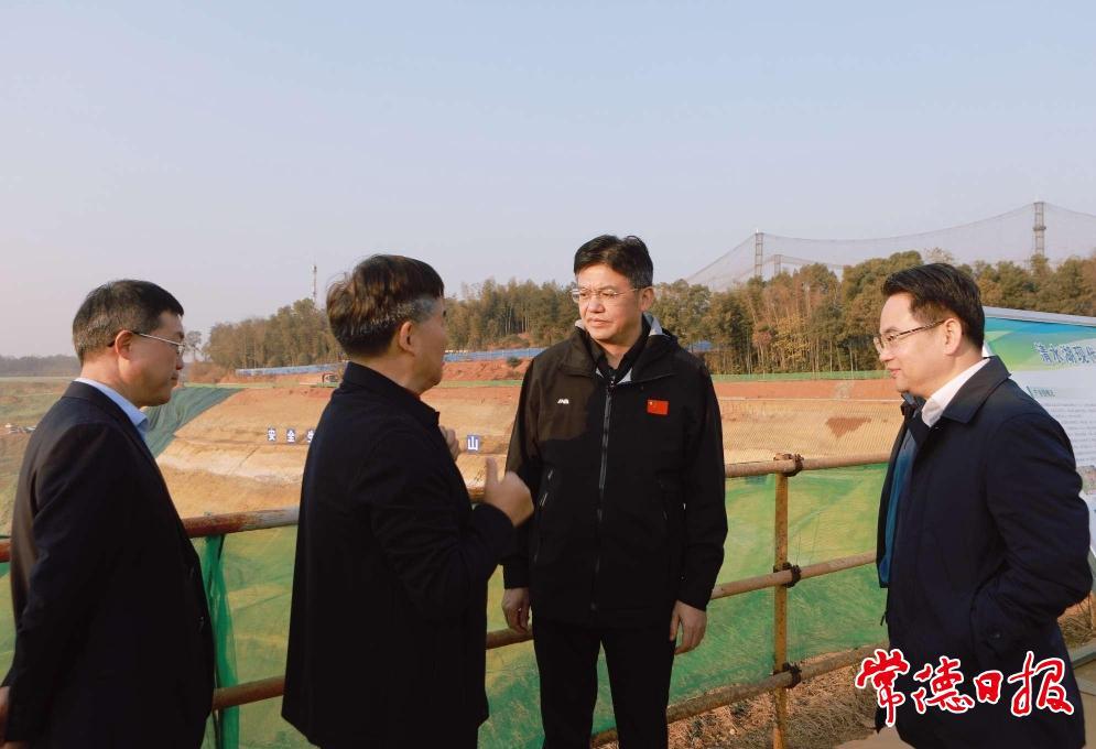 罗毅君在清水湖现代文旅生态产业园调研