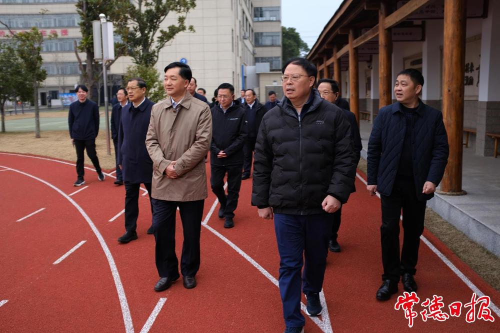 调研组一行在十大彩票网赌平台新安学校调研未成年人教育矫治