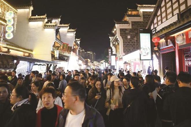 清明小长假，常德河街文旅
