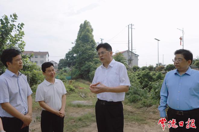 罗毅君在武陵区芦荻山乡调研督导时强调：切实把好事、实事办到群众心坎上