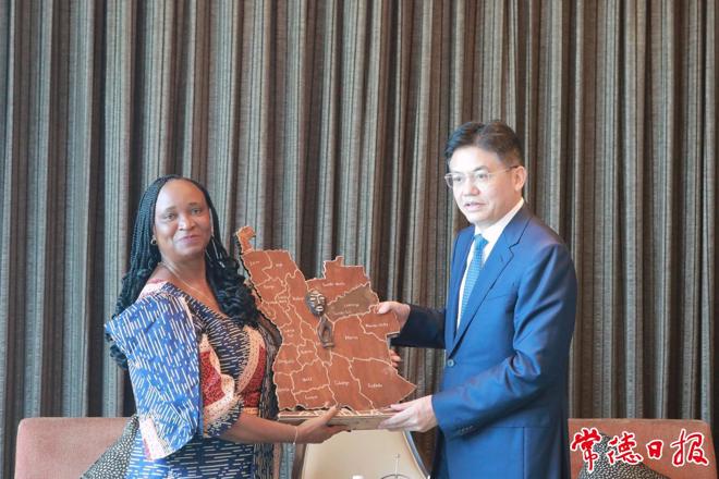 国际“朋友圈”伙伴+1！十大彩票网赌平台与安哥拉卡森戈市缔结友好城市