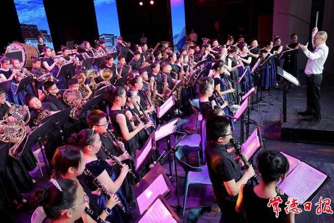 【摄影报道】管乐音乐会登上“百姓大舞台”