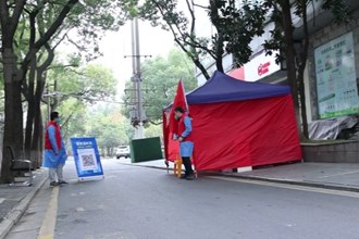 就地转为志愿者 凝聚抗疫红色力量