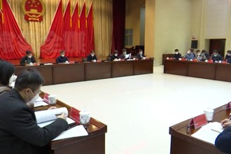 周振宇主持召开市政府八届三次全体会议暨第21次常务会议