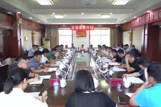 周振宇调研全市教育工作