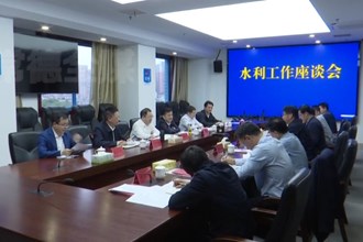 周振宇前往省直部门对接相关工作